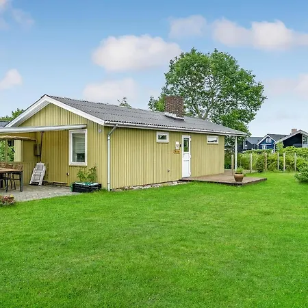 Stunning In Juelsminde With Kitchen Holiday home