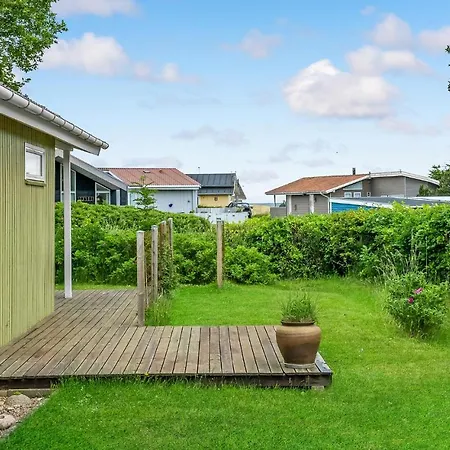 2 Bedroom Awesome In Juelsminde *