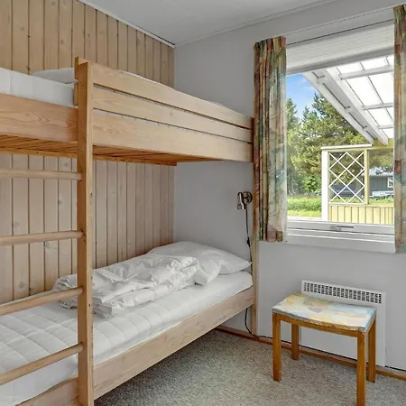 2 Bedroom Awesome In Juelsminde Дом отдыха Sonderby (Midtjylland)